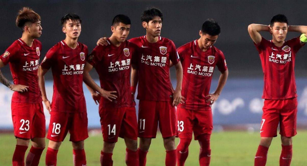 爱游戏官网入口-上港主场战胜鲁能，积分暂列第二