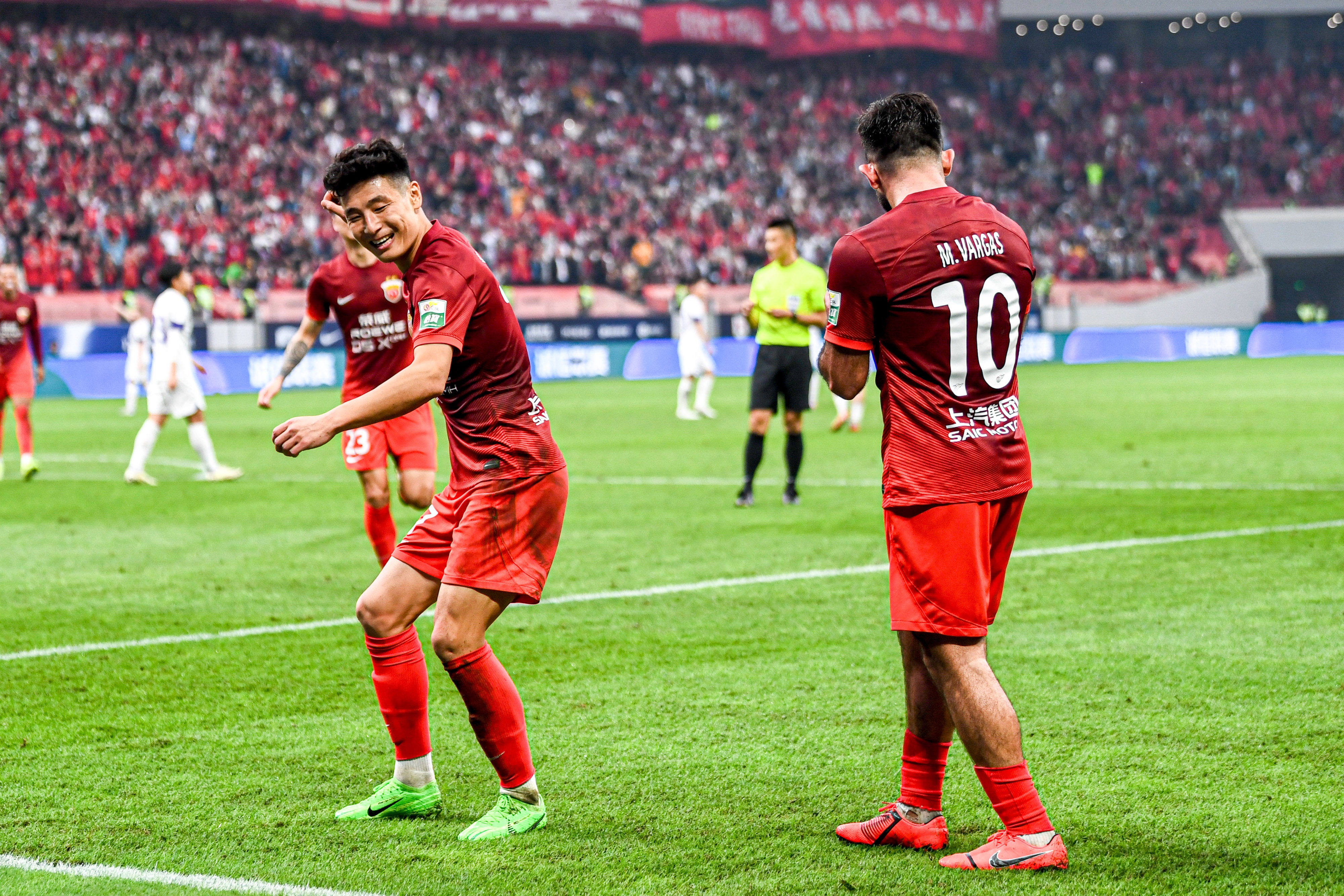 关于上海申花客场-逆转辽宁宏运，夺得胜利的信息