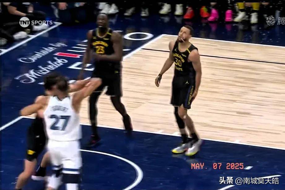 爱游戏网页版-包含勇士苦战不敌奇才，库里伤退令人揪心的词条