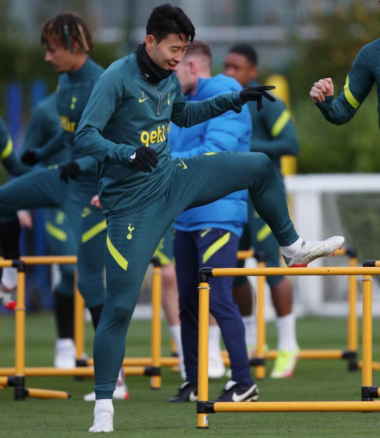 法国足球队迎战挑战，斗智斗勇于国际赛场的简单介绍