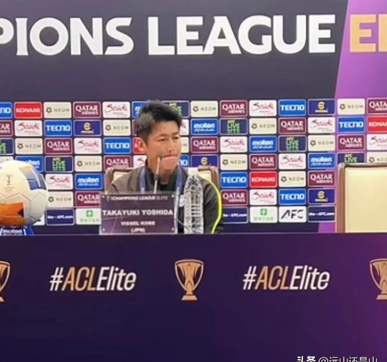 球队在比赛中披荆斩棘,终夺得胜利果实 球队在比赛中披荆斩棘,终夺得胜利果实