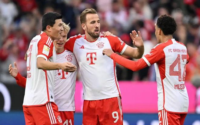 包含斯图加特客场惨败，遭遇连败困扰的词条