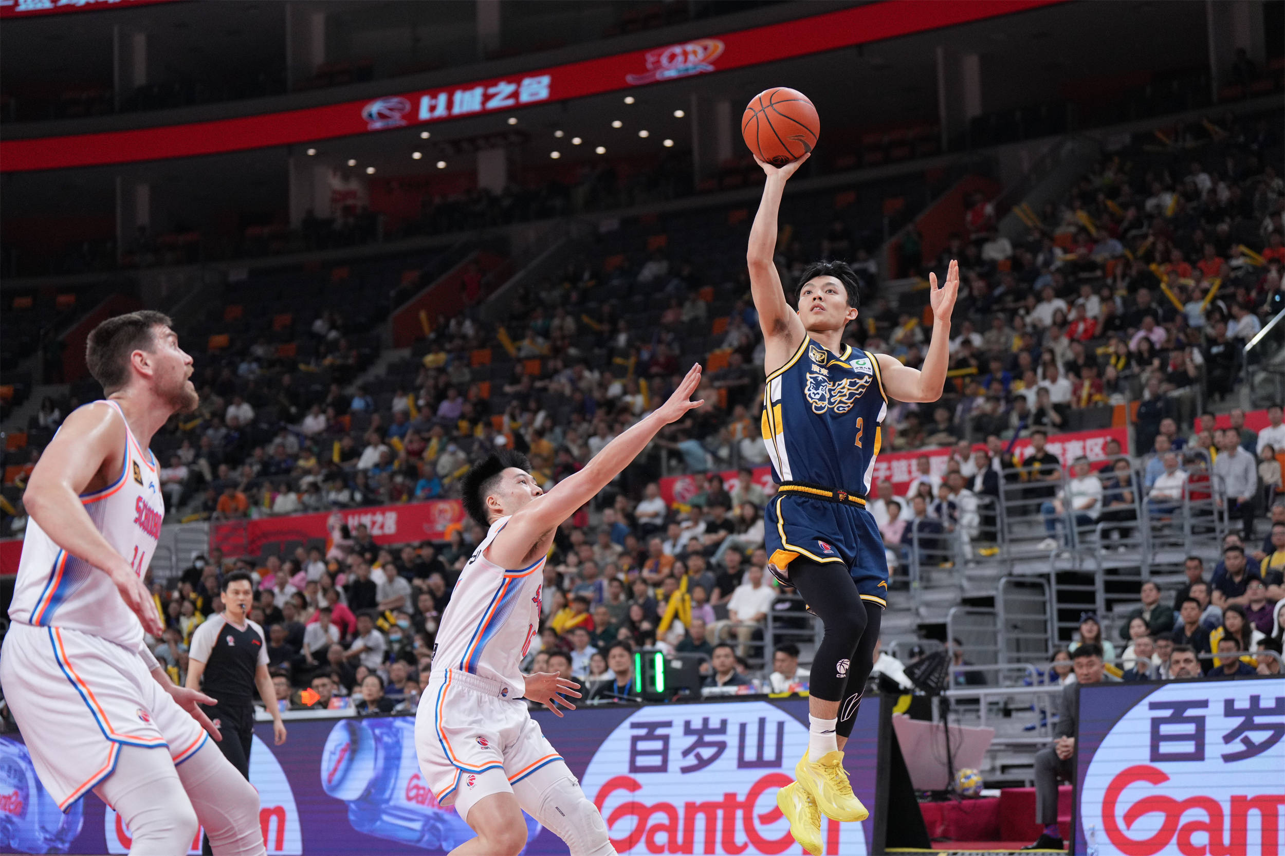 爱游戏官网-福建队力克广东，收获赛季关键胜利