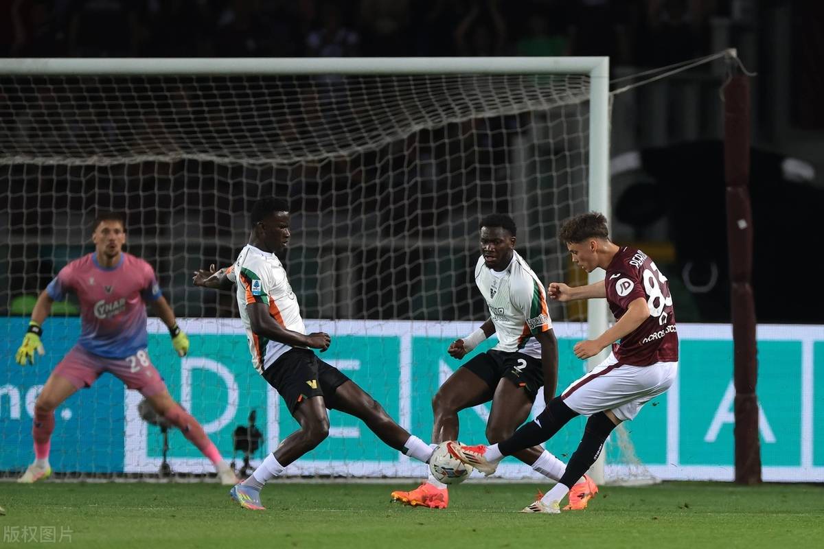 爱游戏亚洲官网-关于都灵球员表现稳定，队内气氛融洽的信息