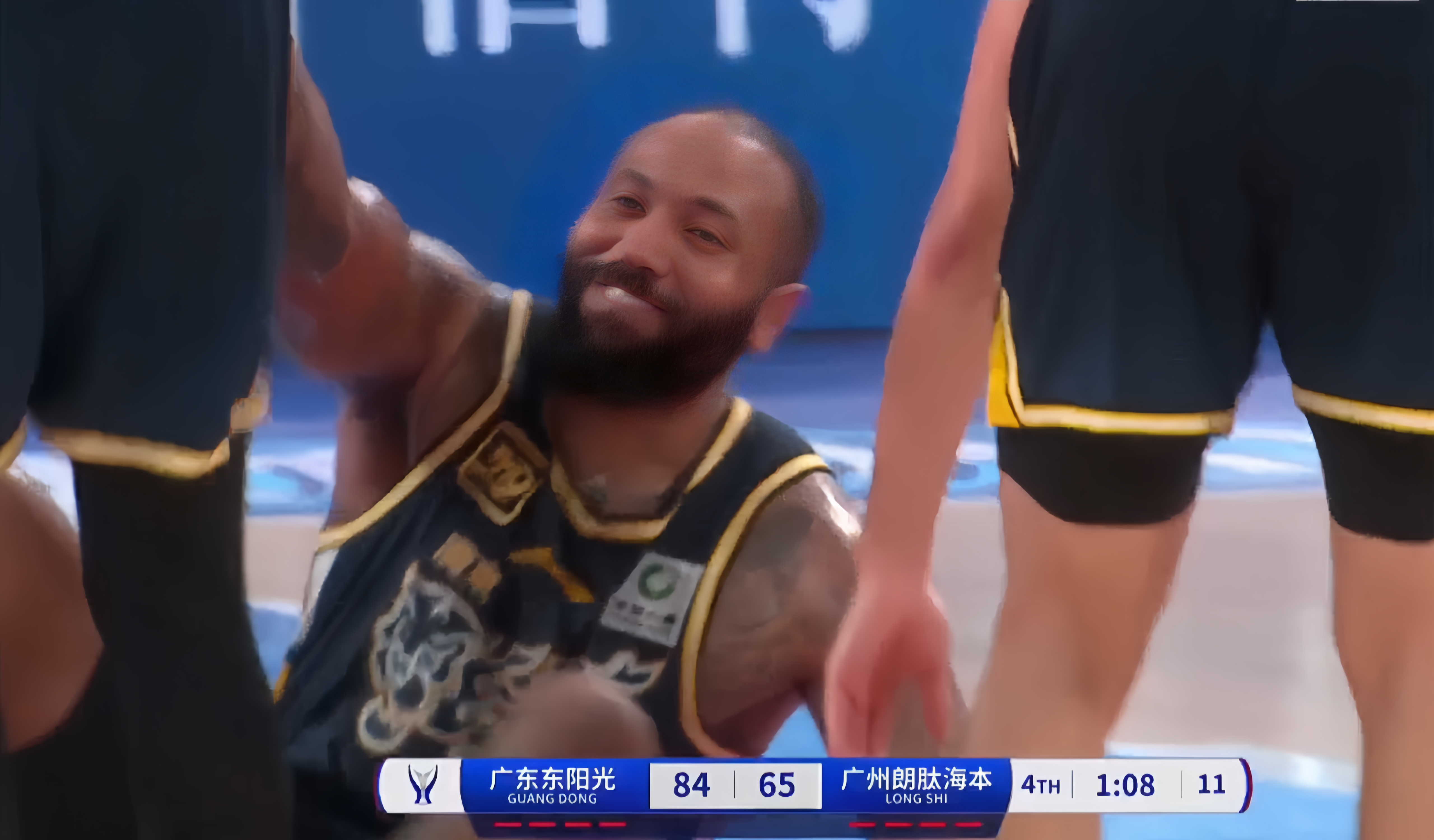 贵州男篮横扫对手，引发热议