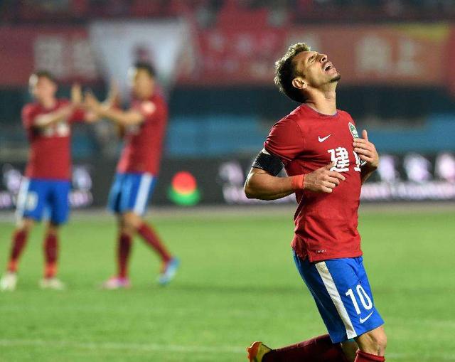 爱游戏亚洲官网-包含河南建业主场告捷，球队士气飙升备战下一场的词条