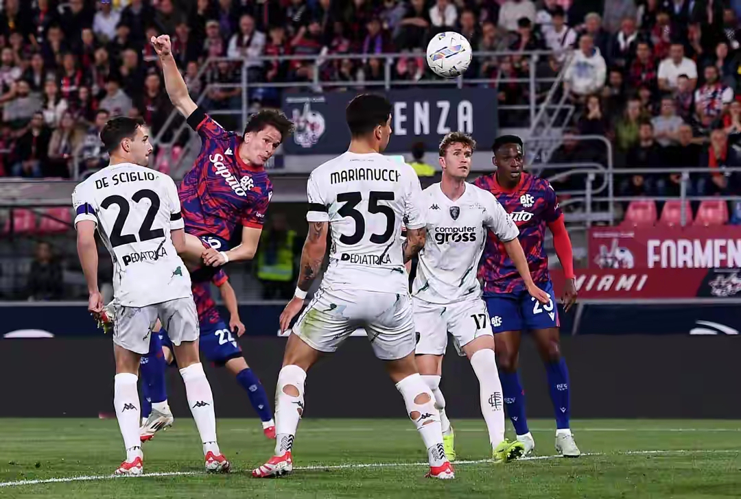 爱游戏官网入口-意大利队众将集体突围，晋级半决赛