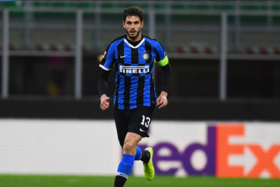 包含卢多戈雷茨-胜出比赛展现强大实力的词条