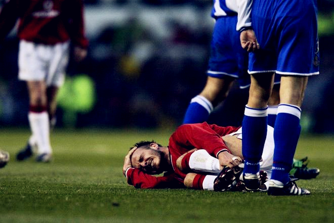 包含拉科鲁尼亚主场大败，降级阴影再次笼罩！的词条